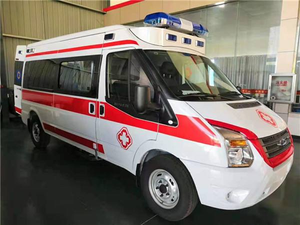 南昌福特V362救护车